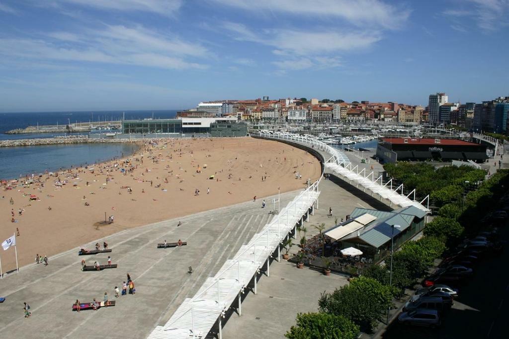 Primera Linea Playa+Parking Gratis Gijón Eksteriør billede